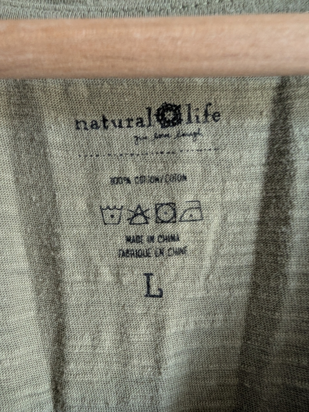 NATURAL LIFE Olive Floral "If It Doesn't Feed Your Soul, Let It Go" Tee - Picture 4 of 6